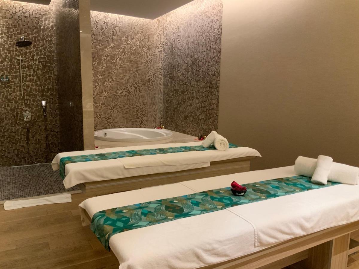 Grand Hotel De Kintele Brazzaville Zewnętrze zdjęcie